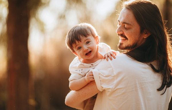 Je suis parrain : comment trouver le bon cadeau de baptême pour mon ou ma filleul(e) ?